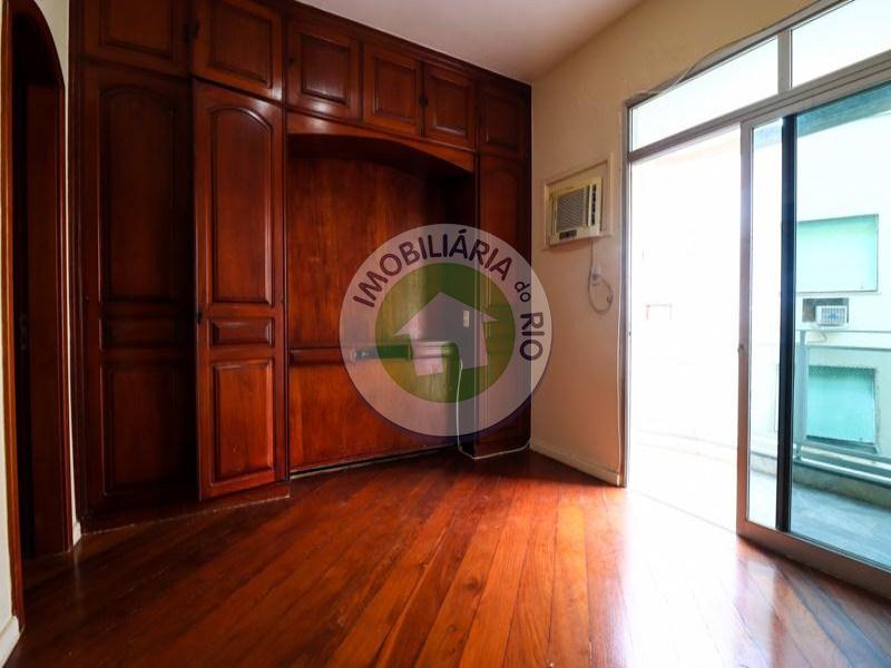 Apartamento à venda com 3 quartos, 125m² - Foto 10