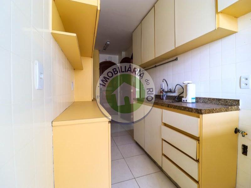 Apartamento à venda com 3 quartos, 125m² - Foto 18