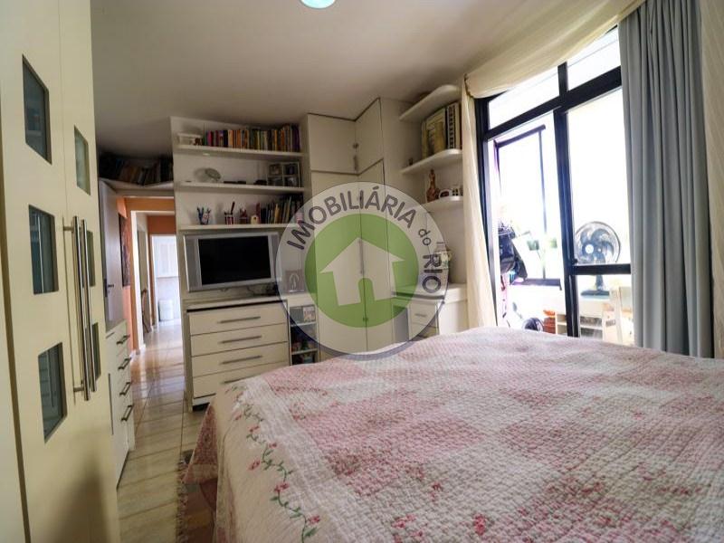 Cobertura à venda com 2 quartos, 180m² - Foto 7