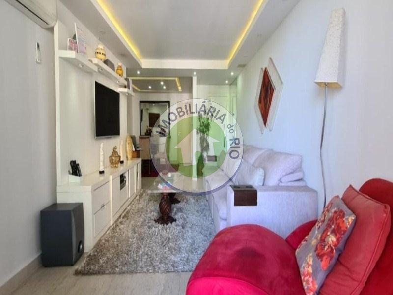 Apartamento à venda com 4 quartos, 146m² - Foto 2