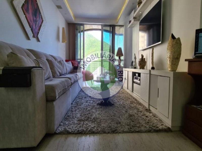 Apartamento à venda com 4 quartos, 146m² - Foto 4