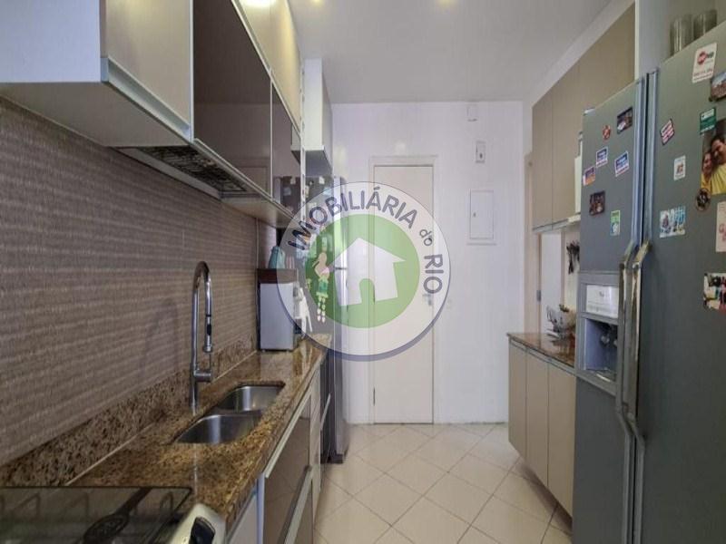 Apartamento à venda com 4 quartos, 146m² - Foto 21