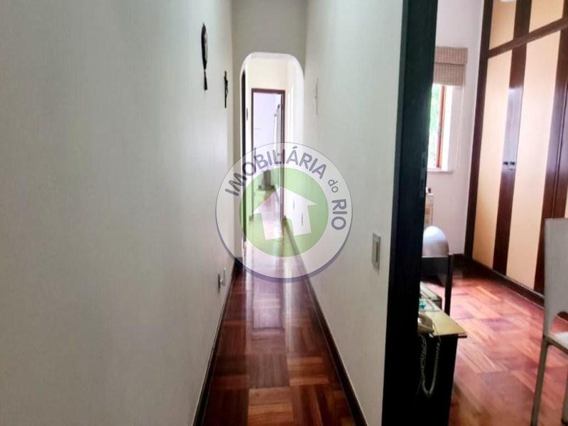 Casa à venda com 4 quartos, 500m² - Foto 9