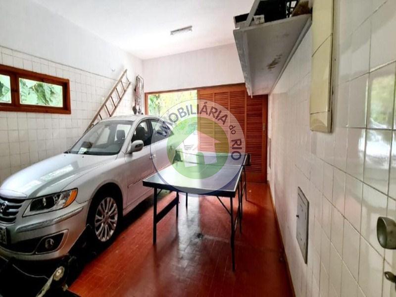 Casa à venda com 4 quartos, 500m² - Foto 32