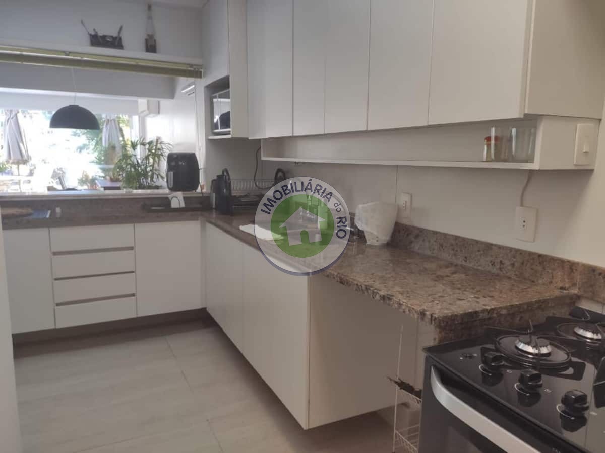 Casa à venda com 4 quartos, 250m² - Foto 23