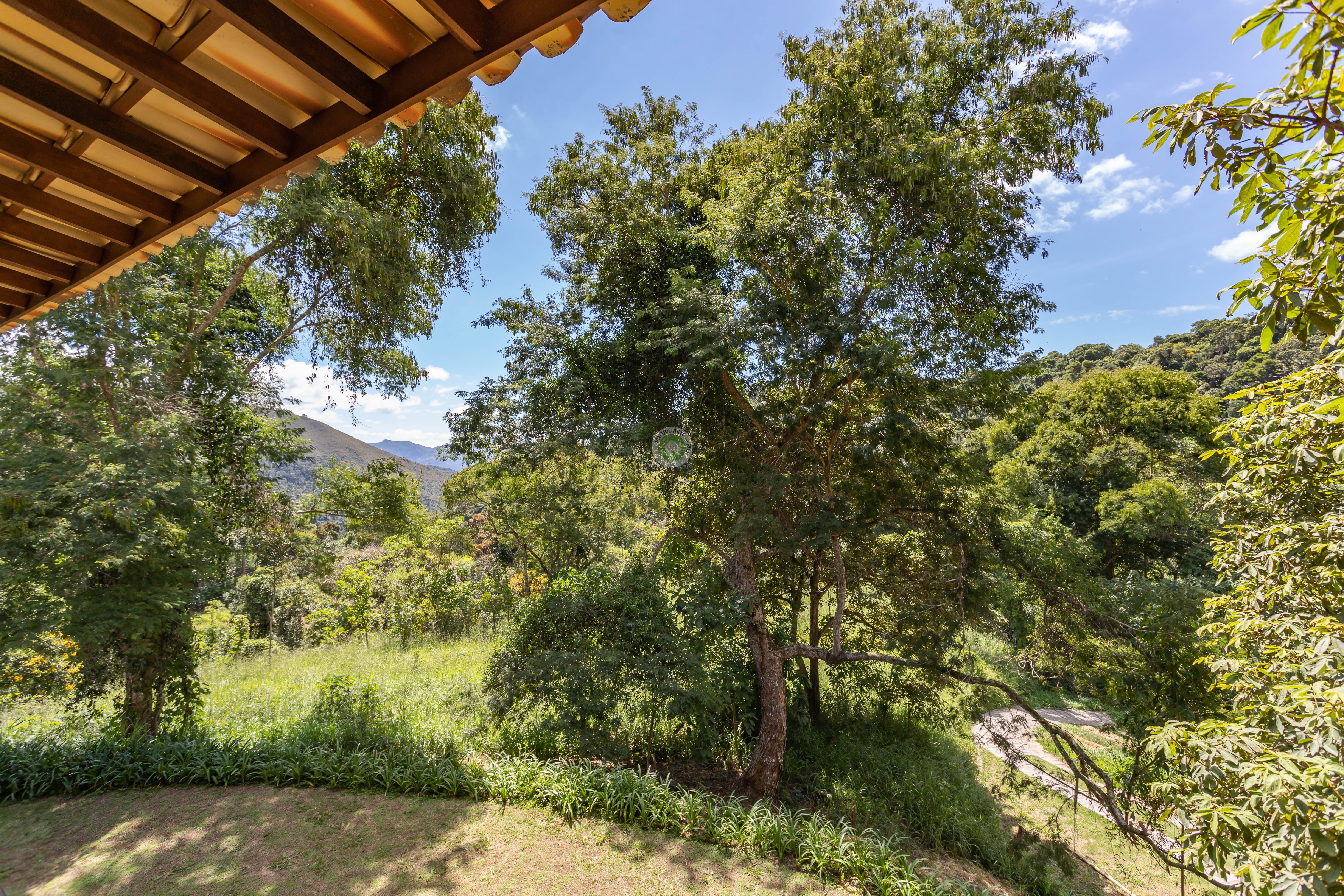 Casa à venda com 6 quartos, 188000m² - Foto 39