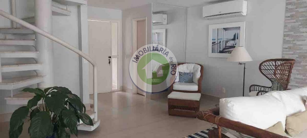 Casa à venda com 4 quartos, 250m² - Foto 7