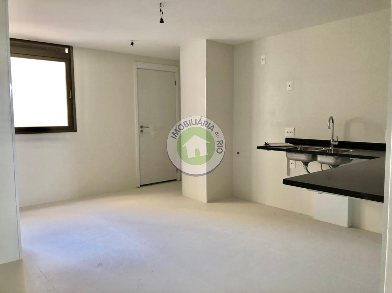 Apartamento à venda com 3 quartos, 147m² - Foto 11