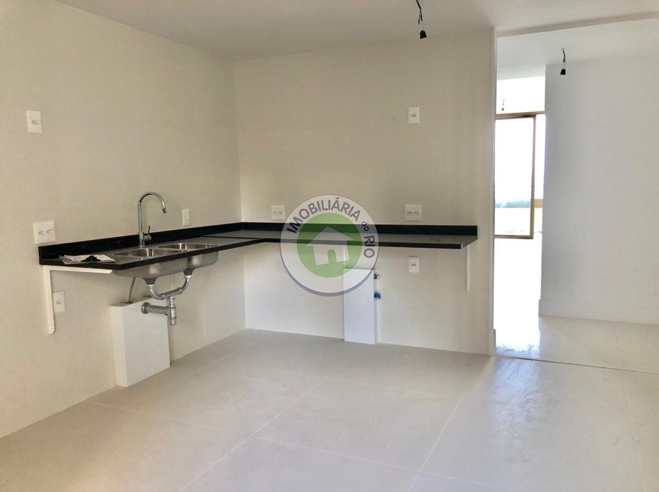 Apartamento à venda com 3 quartos, 147m² - Foto 12