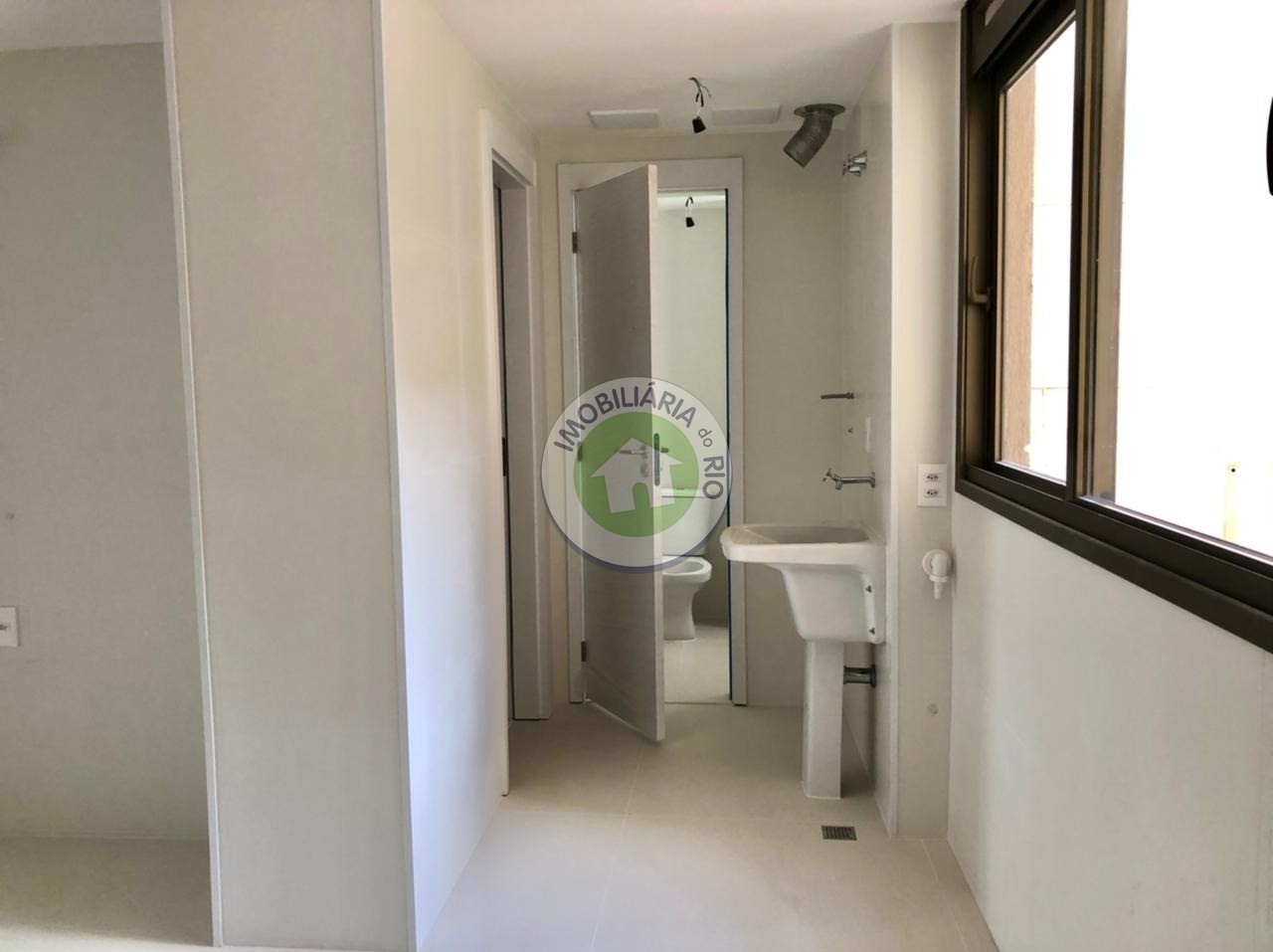 Apartamento à venda com 3 quartos, 147m² - Foto 13