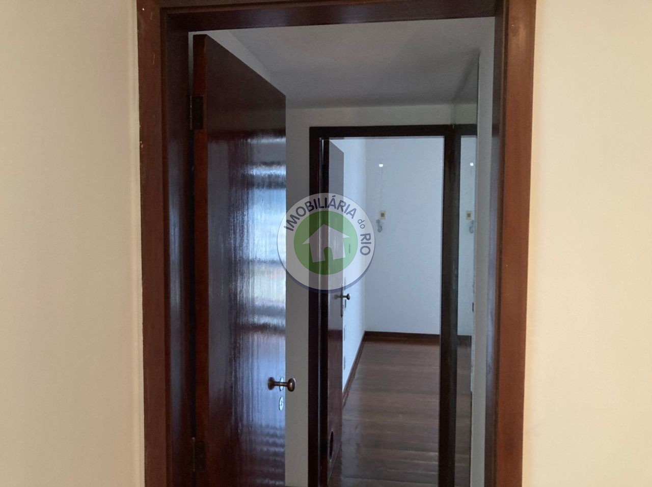 Apartamento à venda com 4 quartos, 168m² - Foto 5