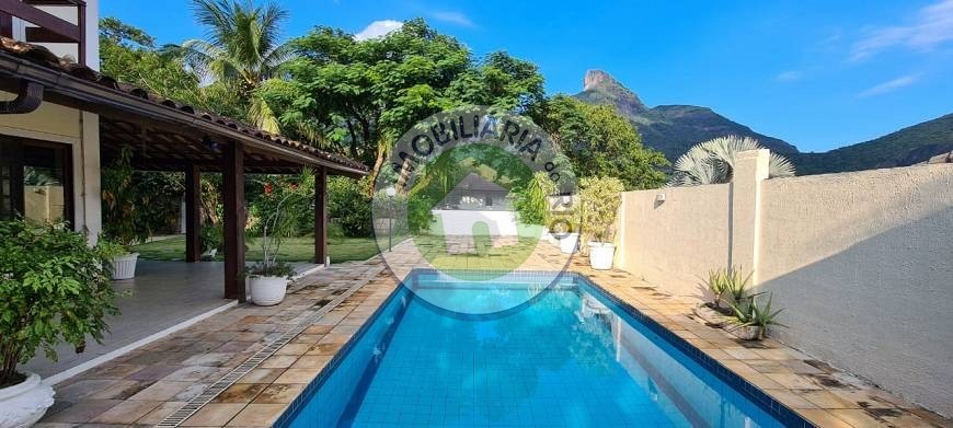 Casa de Condomínio à venda com 6 quartos, 550m² - Foto 2