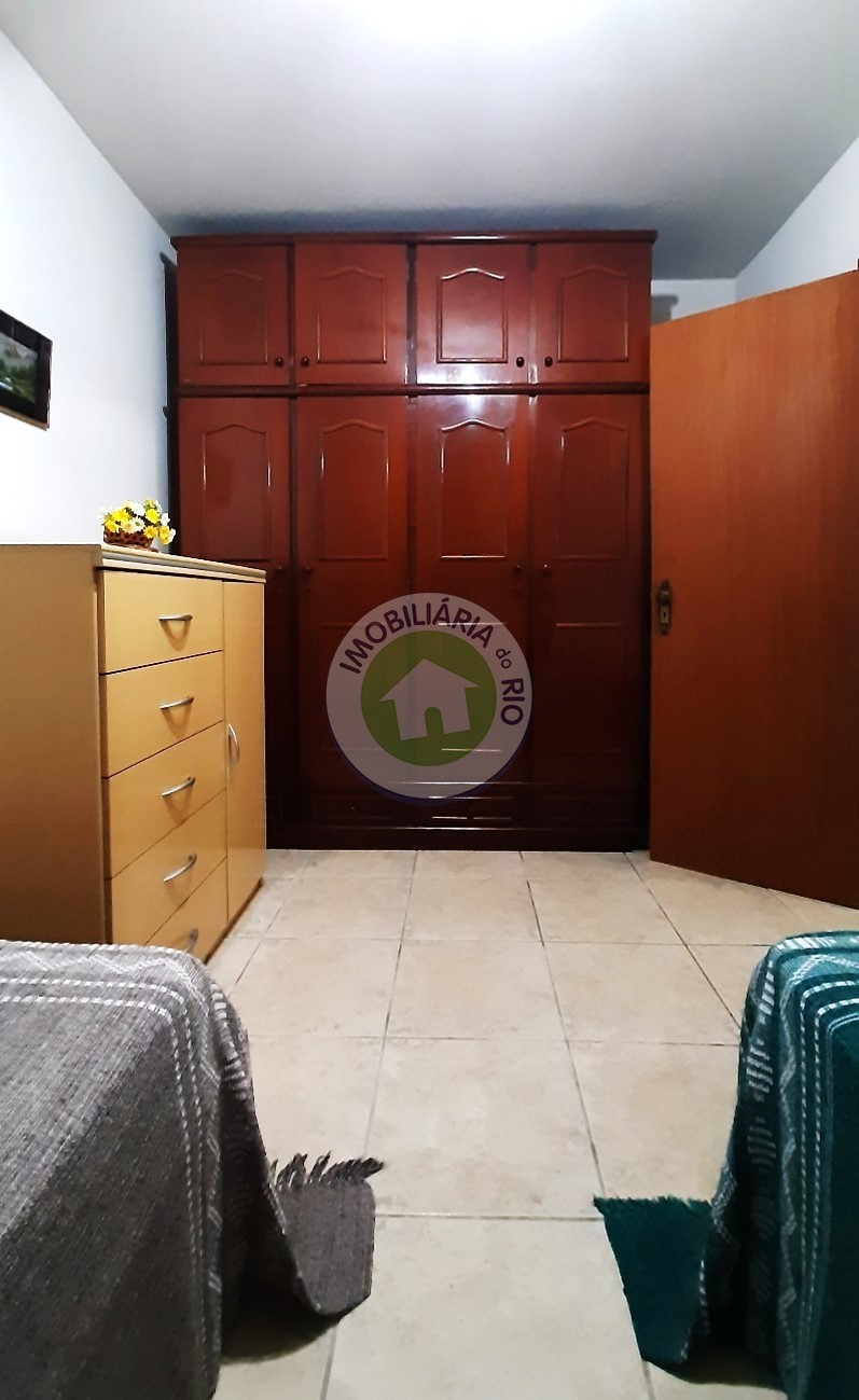 Casa à venda com 2 quartos, 47m² - Foto 13