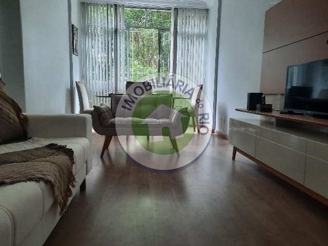 Apartamento à venda com 3 quartos, 84m² - Foto 2