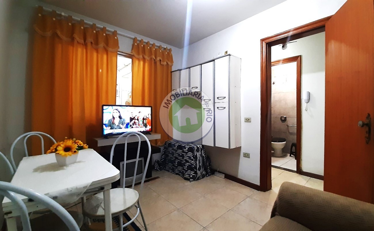 Casa à venda com 2 quartos, 47m² - Foto 17