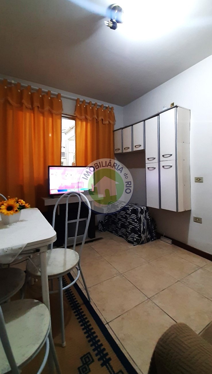 Casa à venda com 2 quartos, 47m² - Foto 16