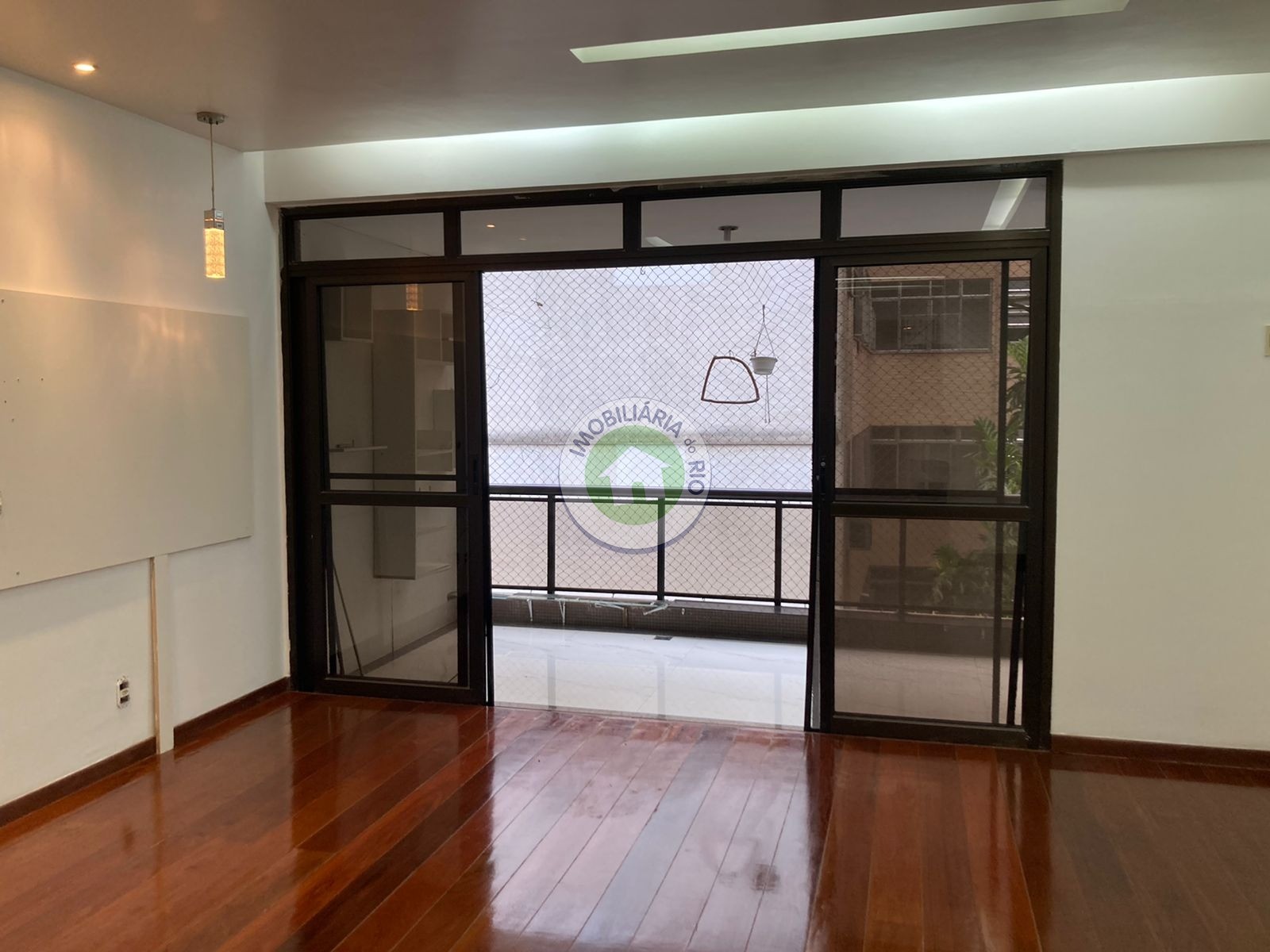 Apartamento à venda com 4 quartos, 168m² - Foto 8