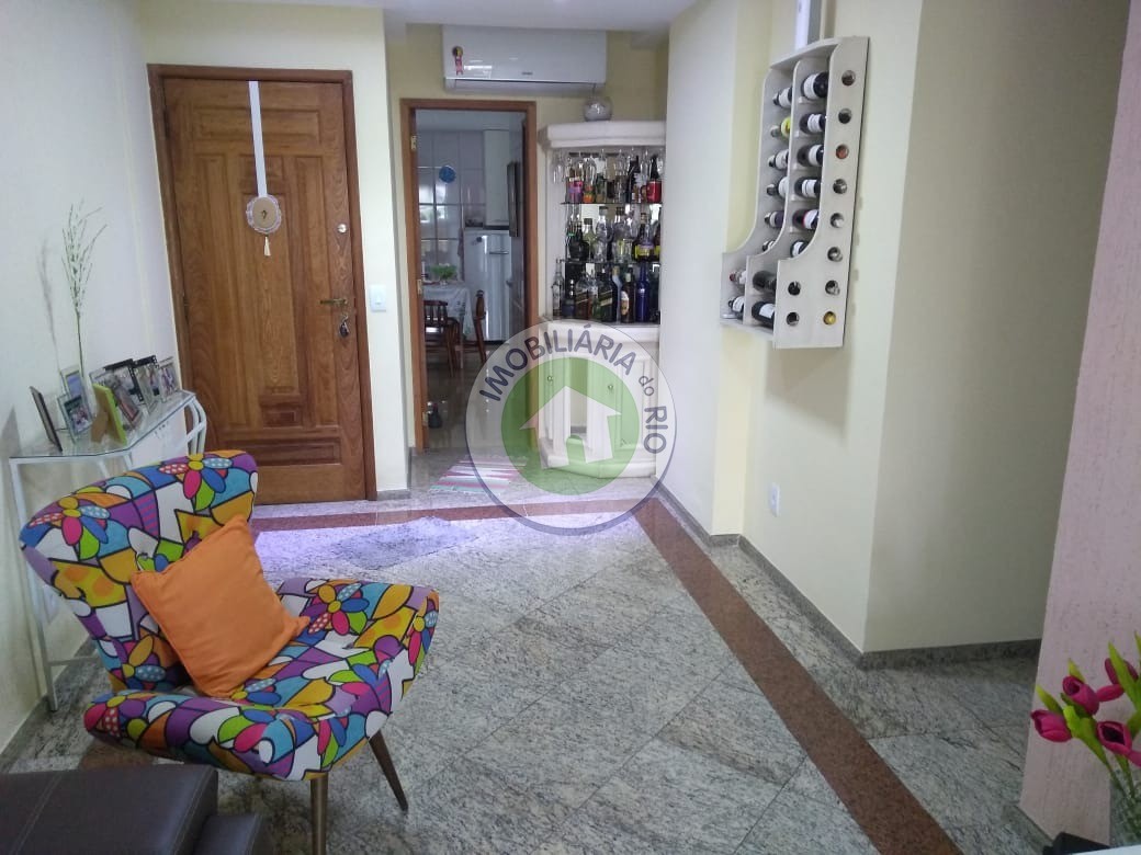 Apartamento à venda com 4 quartos, 104m² - Foto 4