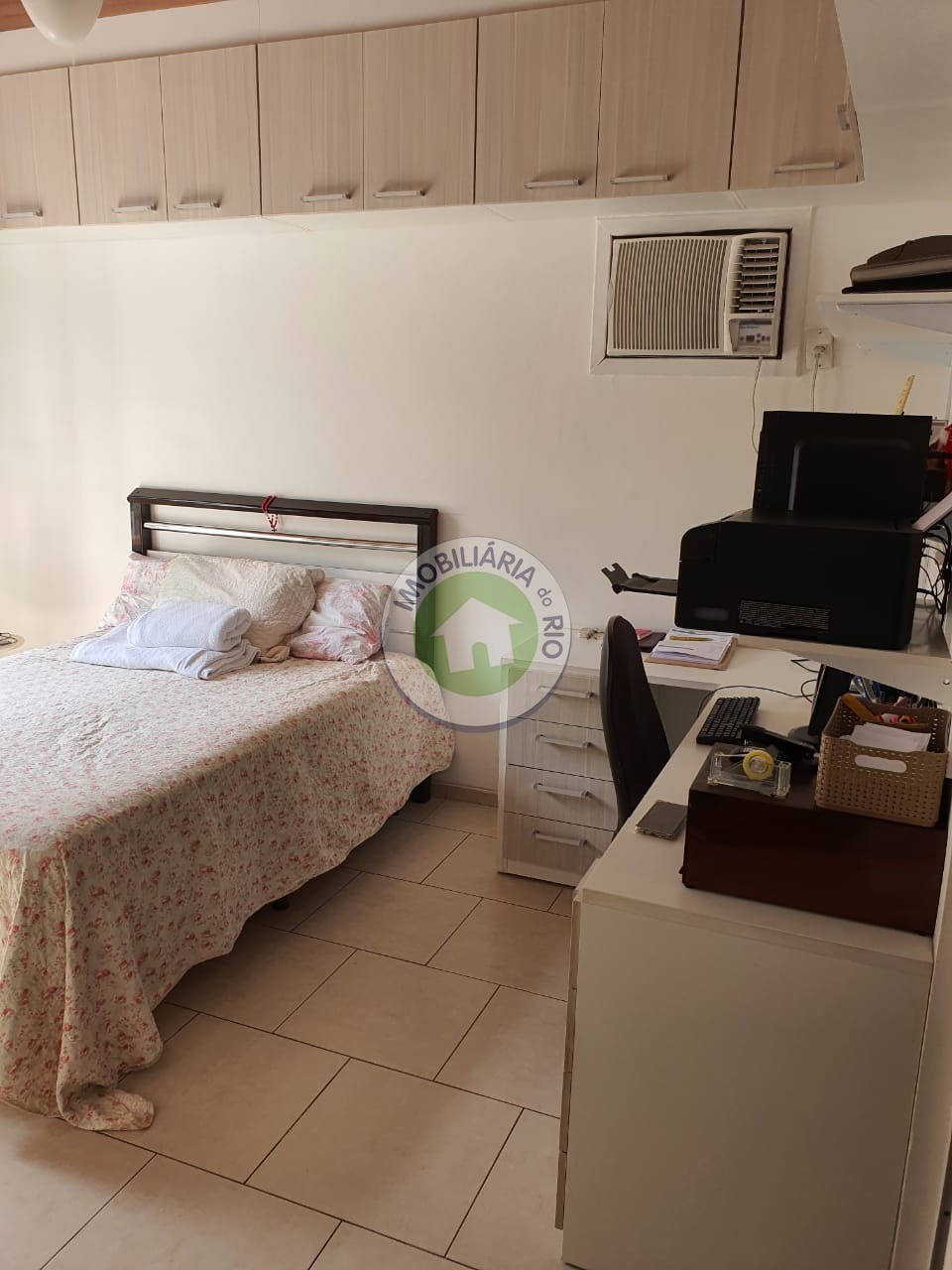 Casa à venda com 4 quartos, 250m² - Foto 3