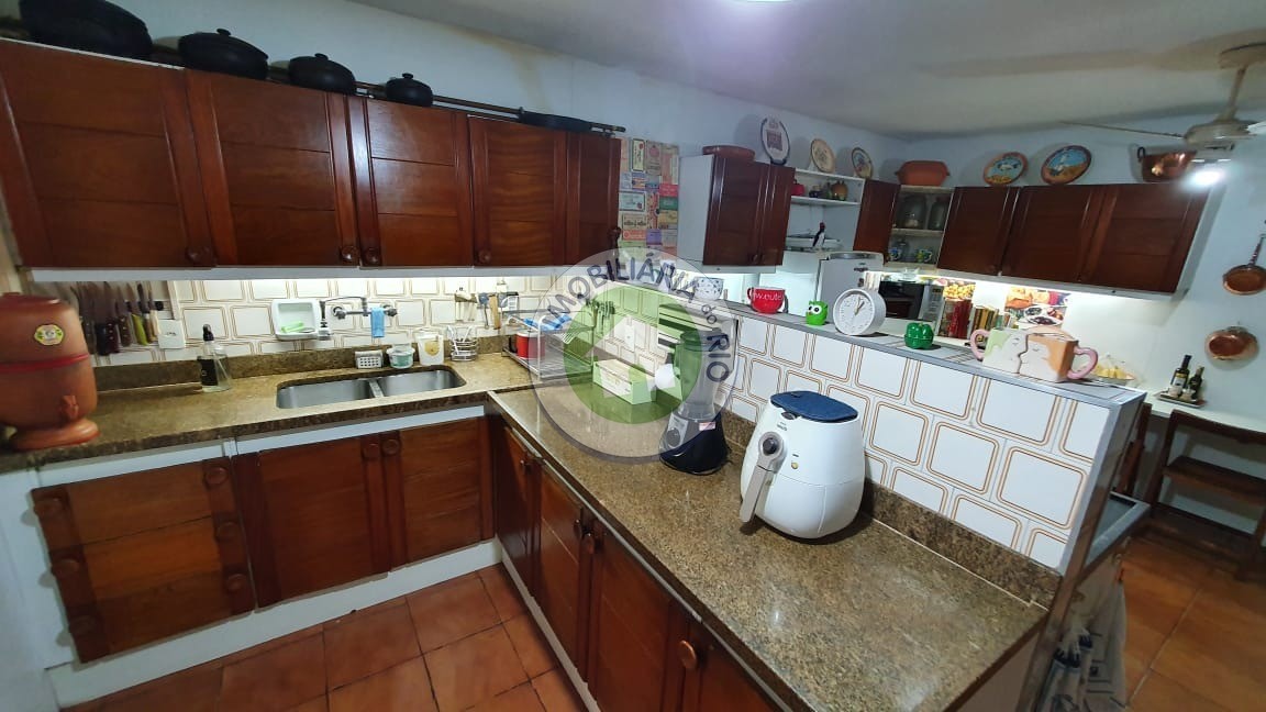 Apartamento à venda com 4 quartos, 220m² - Foto 41