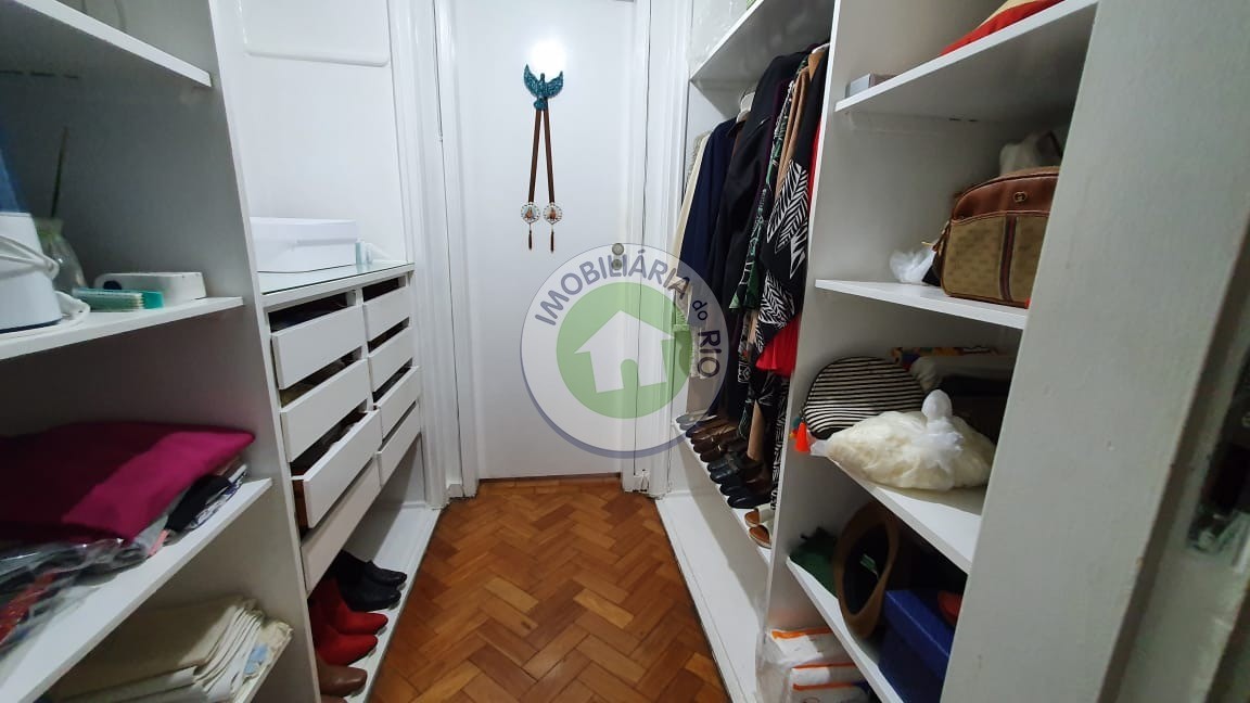 Apartamento à venda com 4 quartos, 220m² - Foto 5