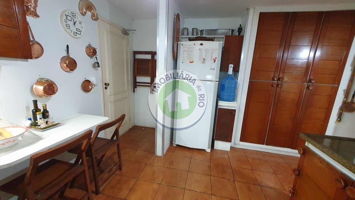 Apartamento à venda com 4 quartos, 220m² - Foto 39