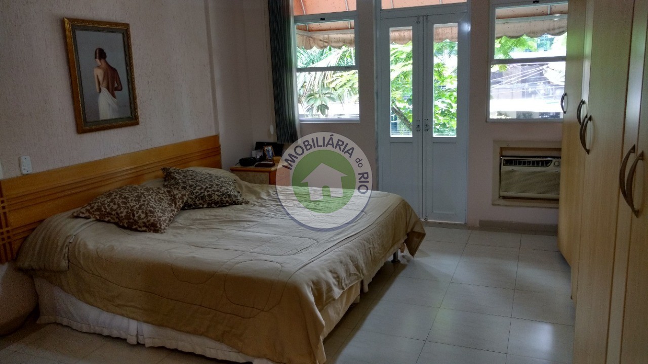 Casa à venda com 3 quartos, 200m² - Foto 14