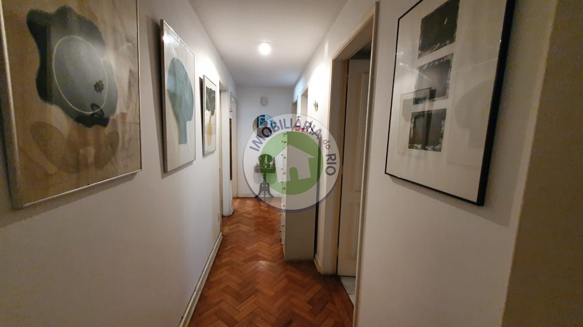 Apartamento à venda com 4 quartos, 220m² - Foto 4