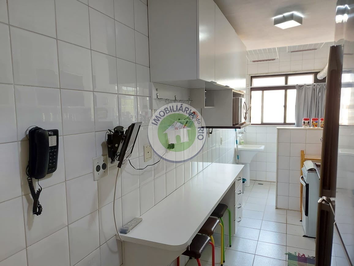 Apartamento à venda com 2 quartos, 80m² - Foto 13