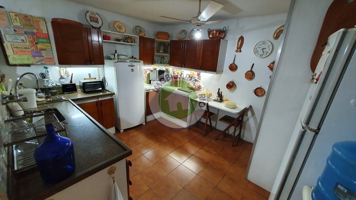 Apartamento à venda com 4 quartos, 220m² - Foto 28