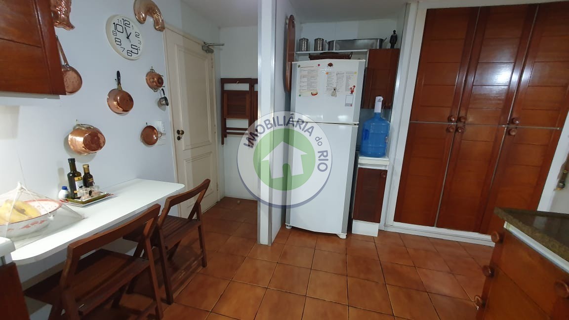 Apartamento à venda com 4 quartos, 220m² - Foto 38