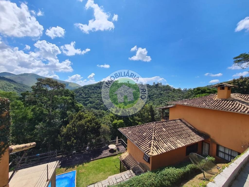 Casa à venda e aluguel com 5 quartos, 550m² - Foto 1