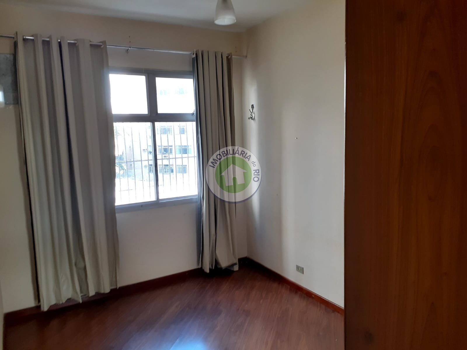 Apartamento à venda com 3 quartos, 150m² - Foto 9