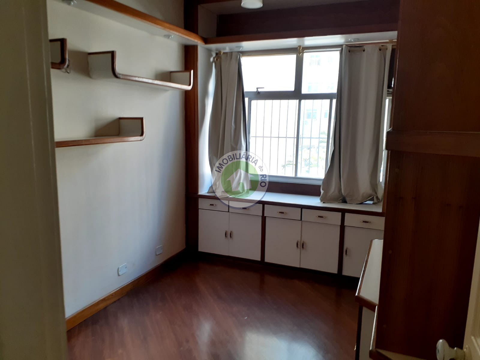 Apartamento à venda com 3 quartos, 150m² - Foto 11