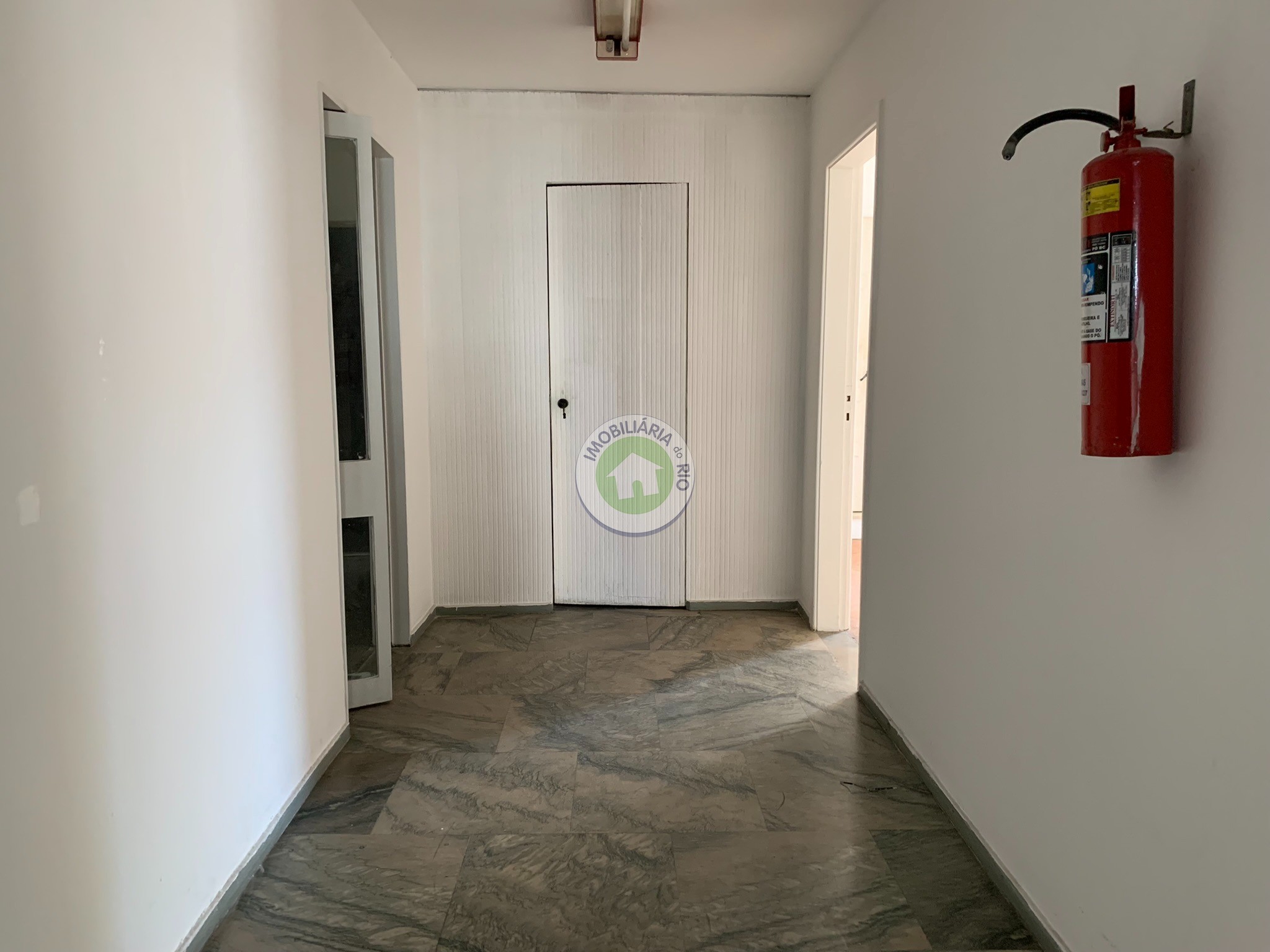 Conjunto Comercial-Sala à venda e aluguel com 5 quartos, 300m² - Foto 22