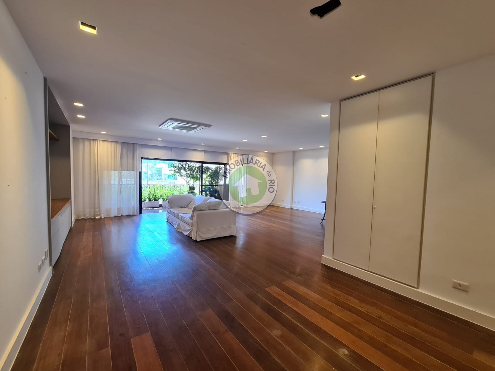 Apartamento à venda com 4 quartos, 276m² - Foto 5