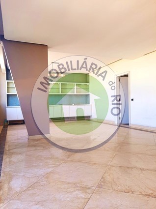 Apartamento à venda com 3 quartos, 220m² - Foto 3