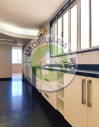 Apartamento à venda com 3 quartos, 220m² - Foto 77