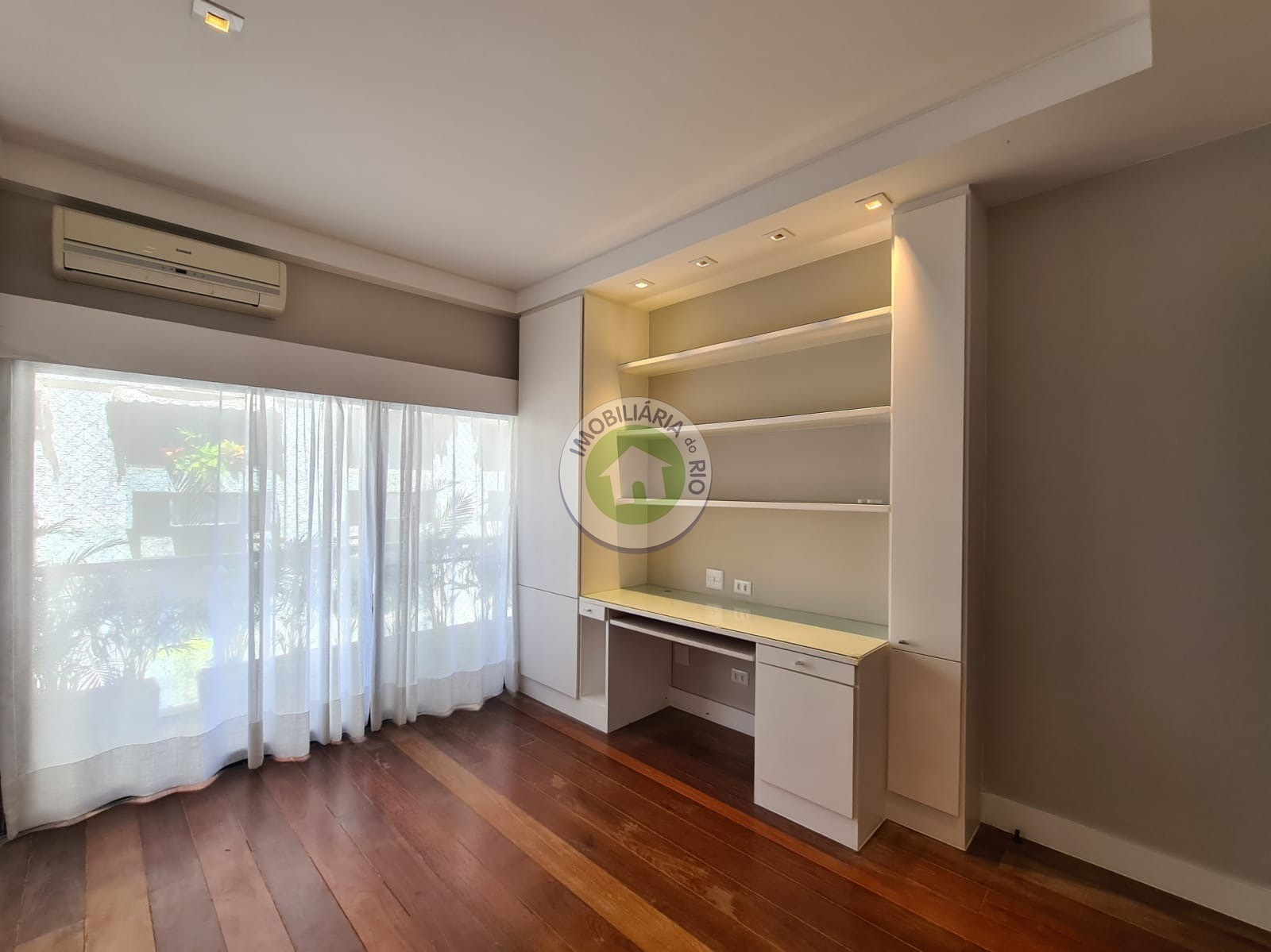 Apartamento à venda com 4 quartos, 276m² - Foto 25