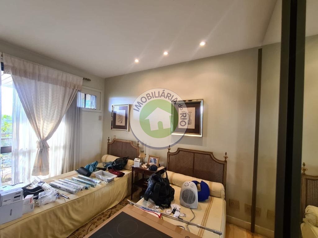 Apartamento para alugar com 4 quartos, 300m² - Foto 18