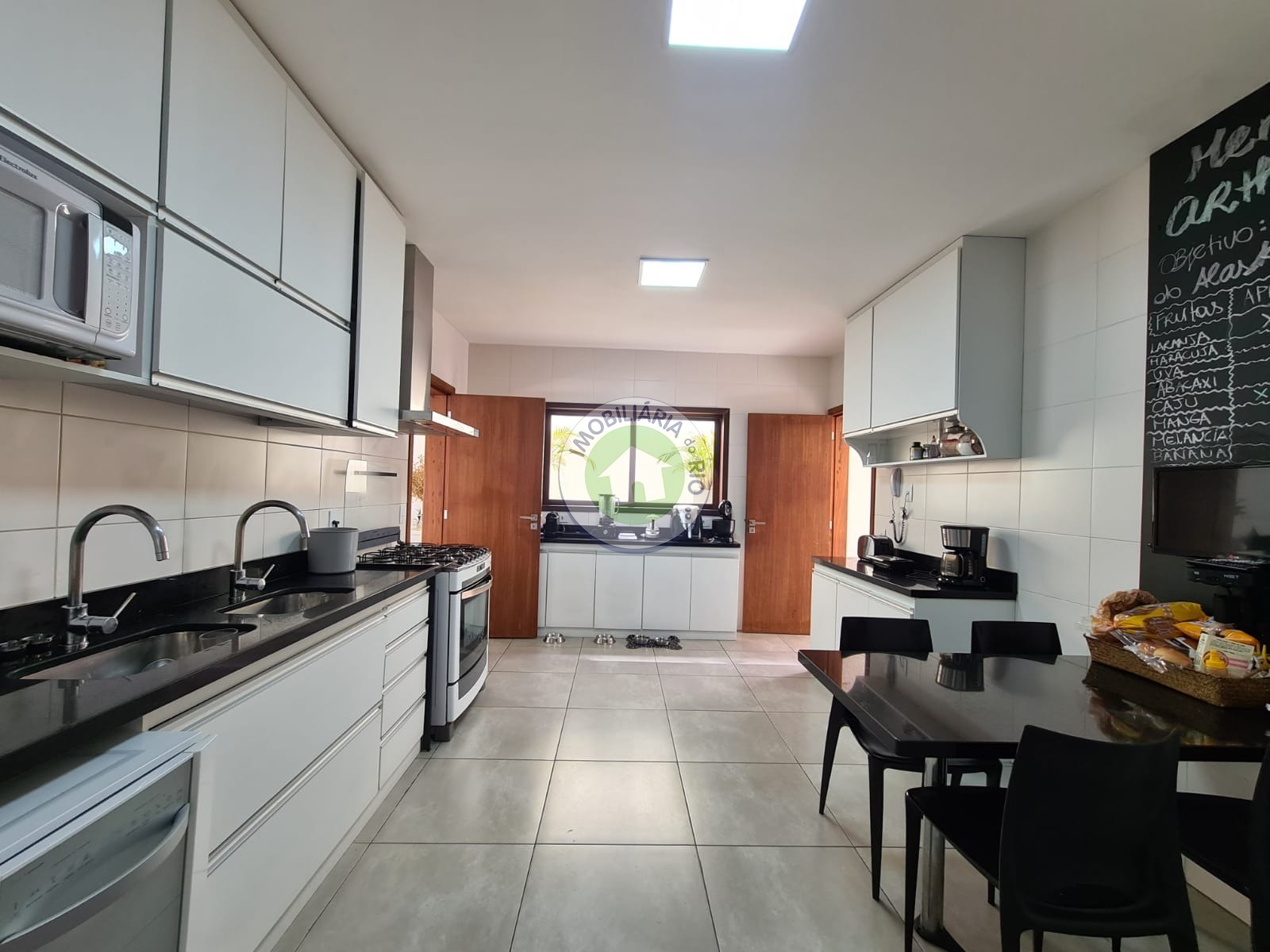 Casa à venda com 4 quartos, 560m² - Foto 38