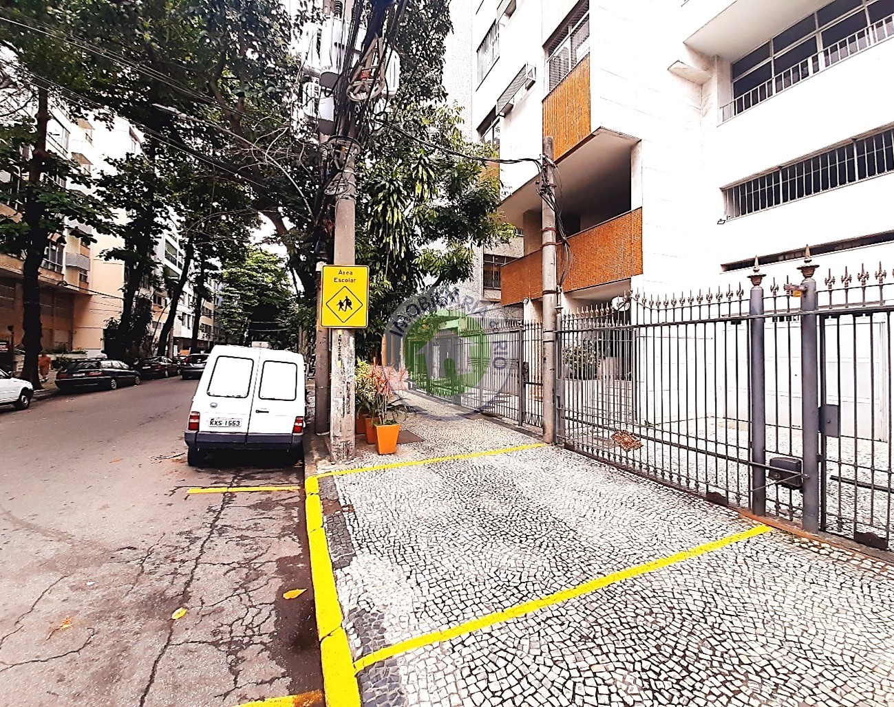 Apartamento à venda com 3 quartos, 200m² - Foto 80