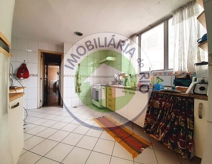 Apartamento à venda com 3 quartos, 200m² - Foto 25