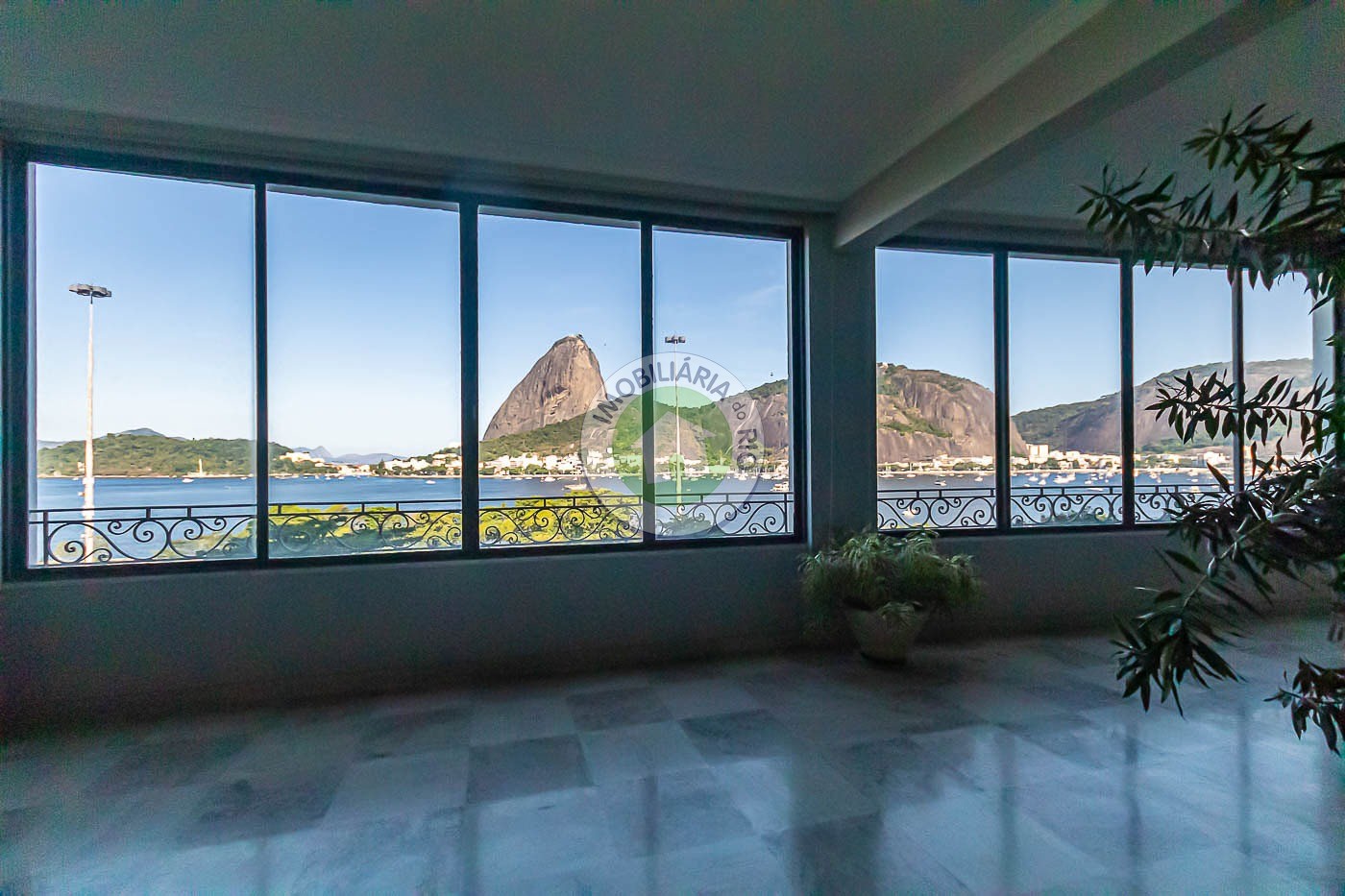 Apartamento à venda com 4 quartos, 525m² - Foto 2