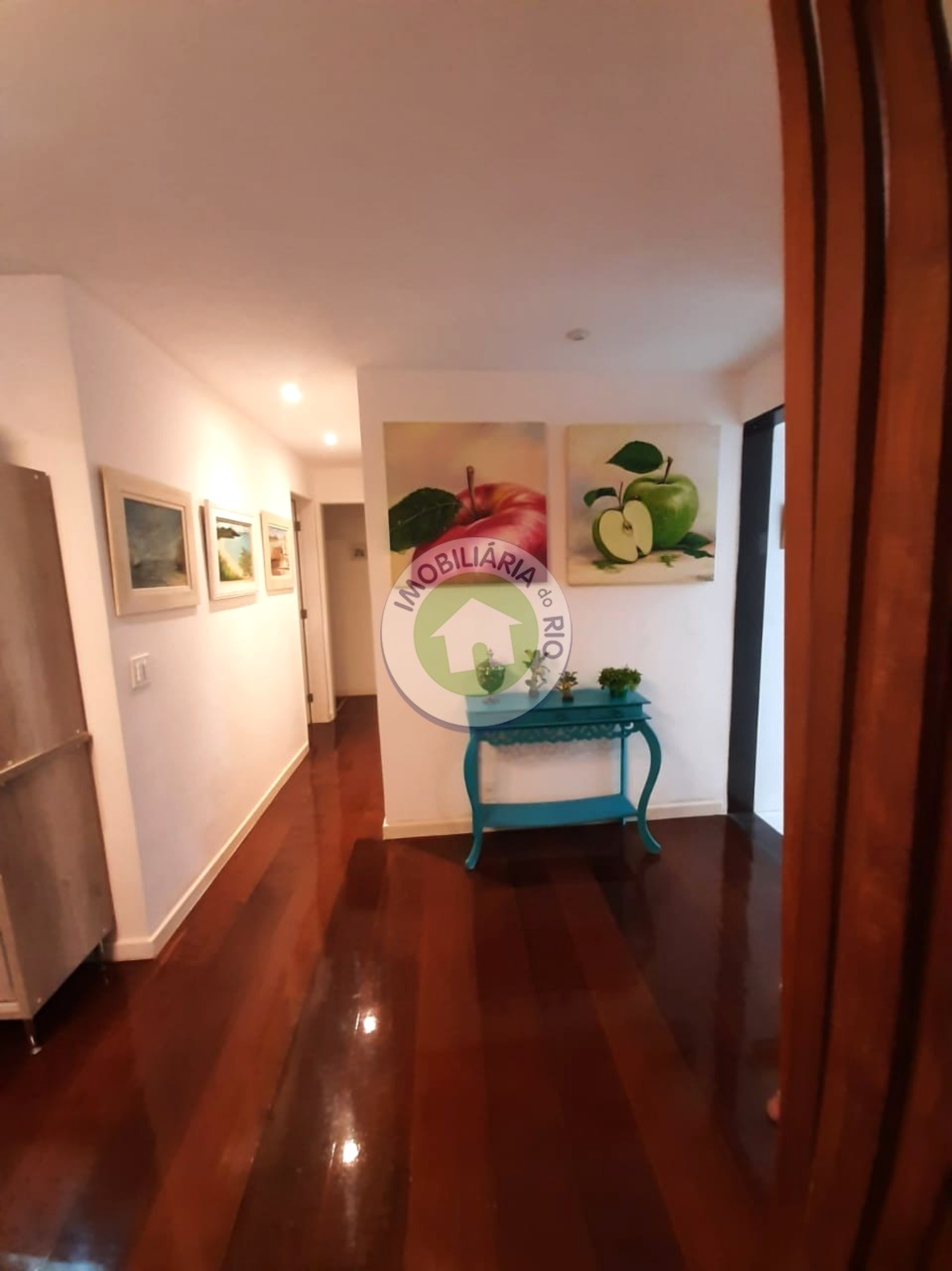 Apartamento à venda com 3 quartos, 111m² - Foto 9