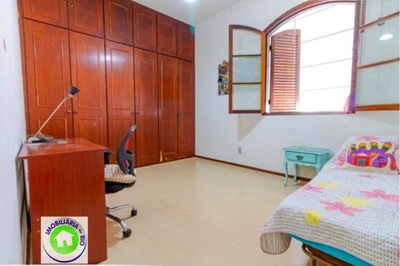 Casa à venda com 3 quartos, 202m² - Foto 22