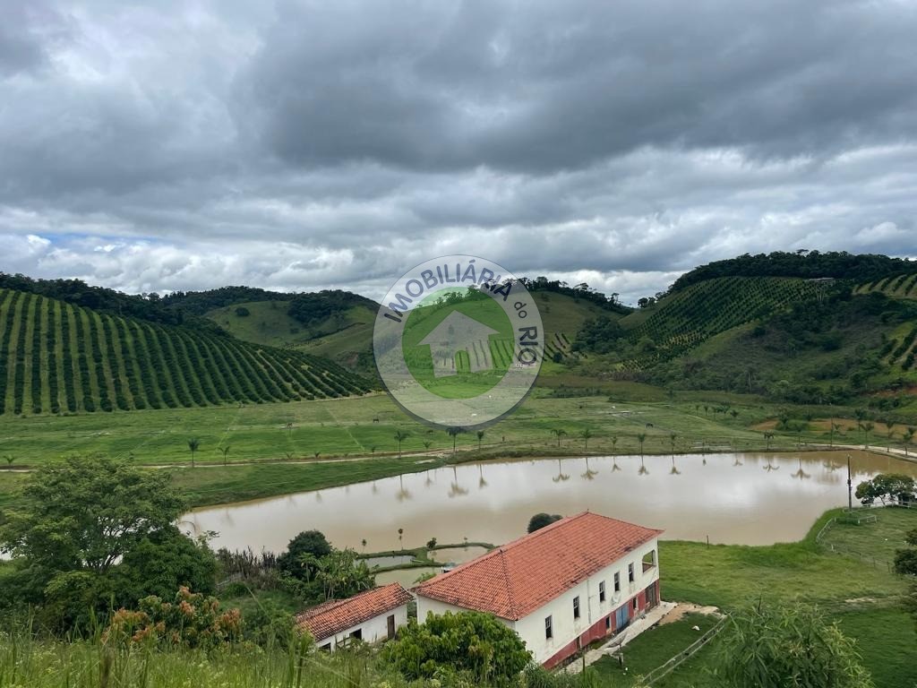 Fazenda à venda com 4 quartos, 2430000m² - Foto 23