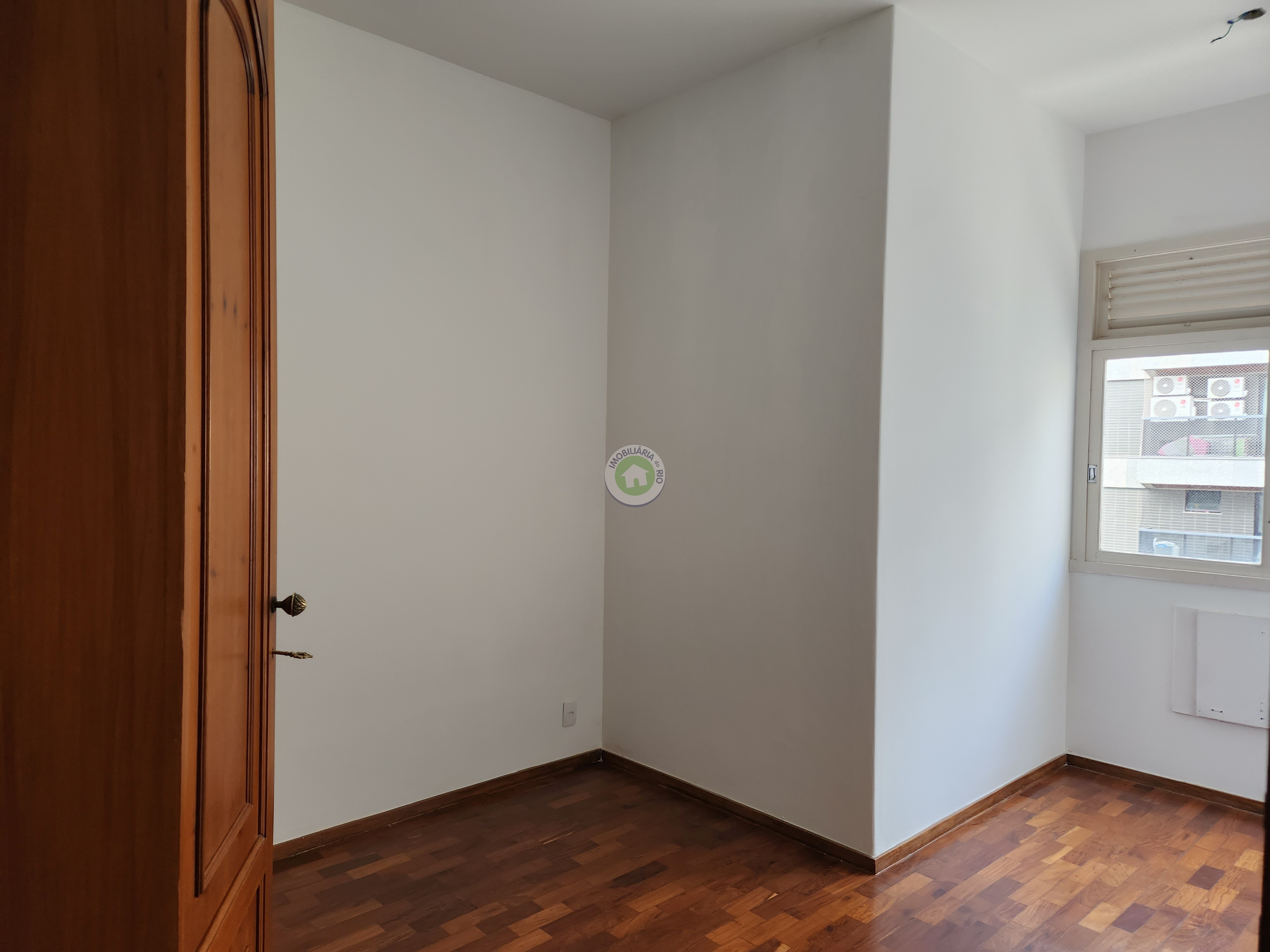 Apartamento à venda com 3 quartos, 120m² - Foto 19