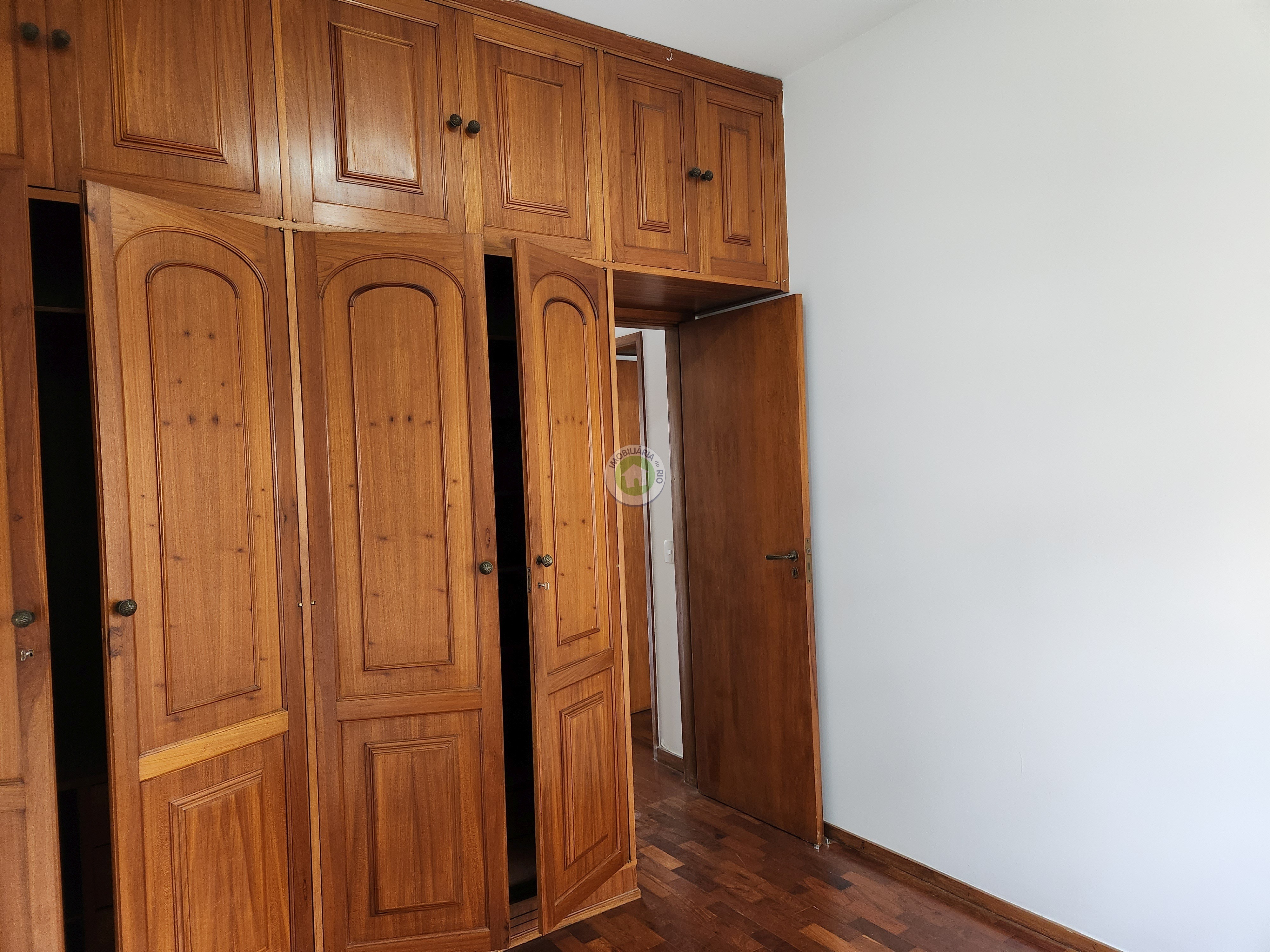 Apartamento à venda com 3 quartos, 120m² - Foto 17