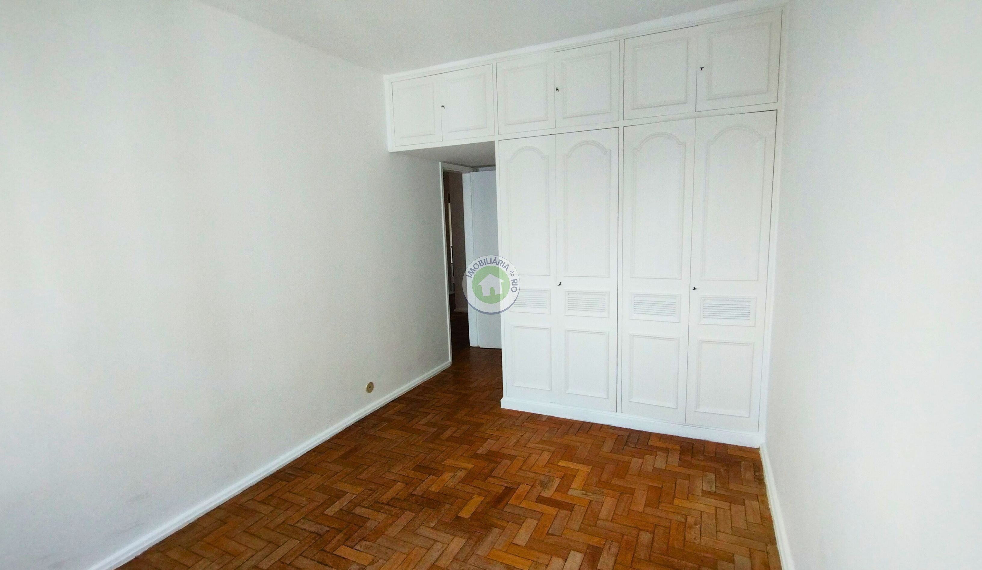 Apartamento à venda com 4 quartos, 160m² - Foto 11